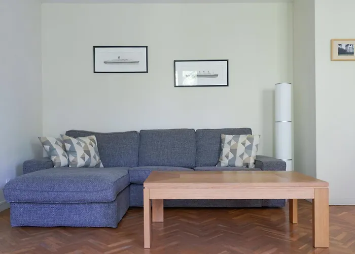 Appartement Tours Centre Avec Parking 4 P